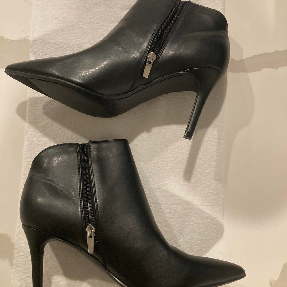 Nine West Finny3 Booties
